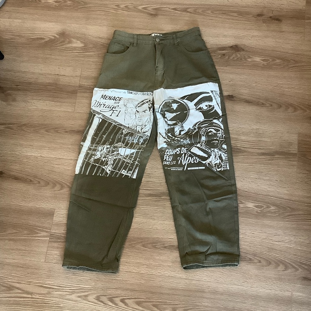 Graphic Olive Green Women's Straight Leg Pants